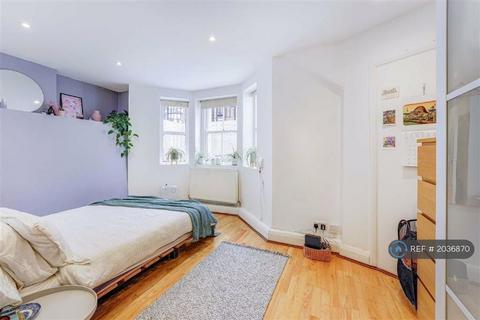 2 bedroom flat to rent, Hayter Road, London, SW2