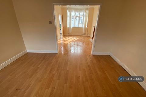 3 bedroom terraced house to rent, Norcliffe Street, Middlesbrough, TS3
