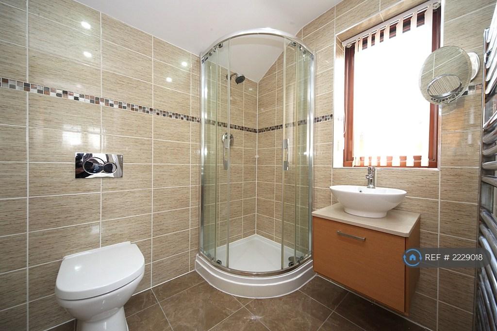 Ensuite Bathroom
