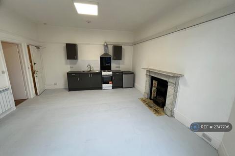 1 bedroom flat to rent, Cliff Road, Newquay, TR7