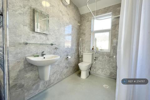 3 bedroom detached house to rent, Lindsay Avenue, Blackpool, FY3