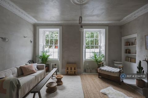 undefined, Stockbridge, Edinburgh, EH4