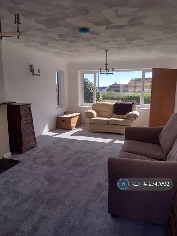 Lounge Looking To The Front