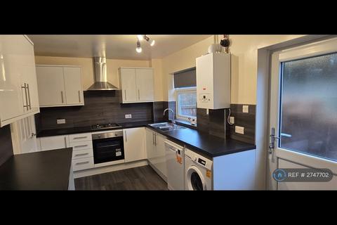 2 bedroom terraced house to rent, Hencroft, Leek, ST13