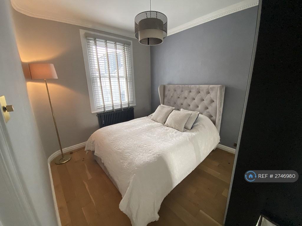 2nd Bedroom