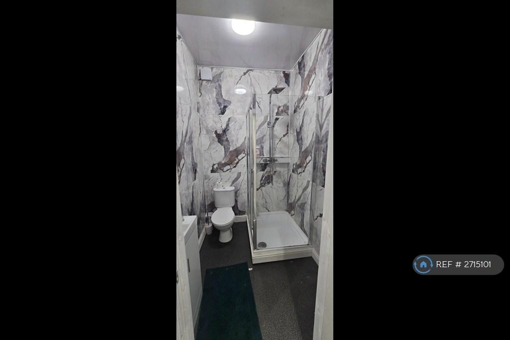 Bedroom 2 Ensuite