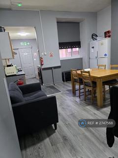 1 bedroom in a house share to rent, Liverpool Road, Eccles, M30