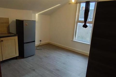 Studio to rent, 88 Broxholm Road, Norwood, SE27