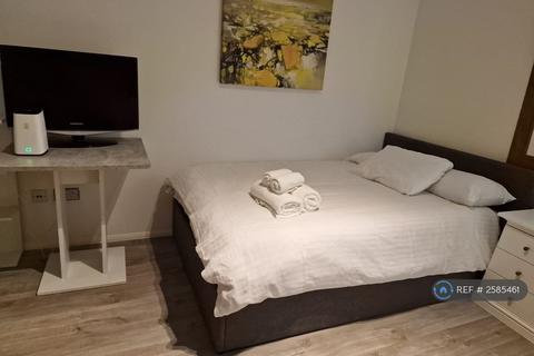 Studio to rent, Sloane Avenue, London, SW3