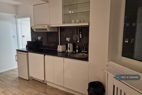 Studio to rent, Sloane Avenue, London, SW3