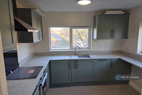 2 bedroom flat to rent, Windermere Road, Bristol, BS34