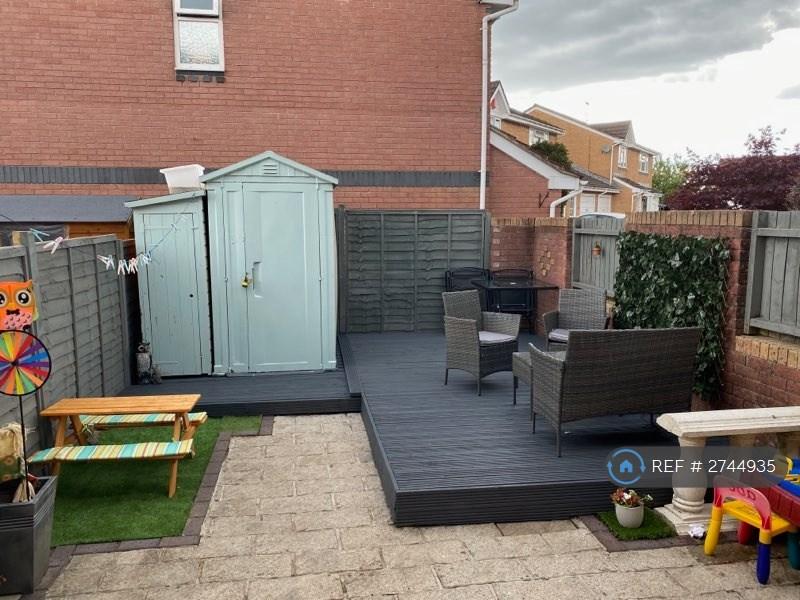 Enclosed, Rear Garden