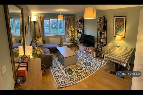 2 bedroom flat to rent, Hither Green, London, SE13