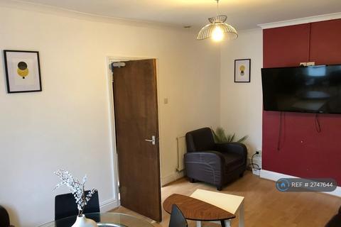 1 bedroom in a house share to rent, Milton Road, Southampton, SO15