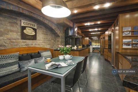 4 bedroom flat to rent, New Concordia Wharf, London, SE1