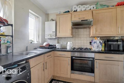 2 bedroom semi-detached house for sale, Wyles Street, Gillingham