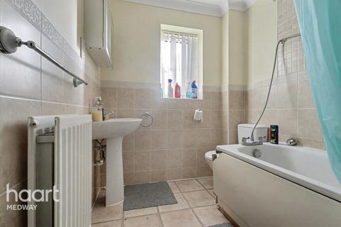 2 bedroom semi-detached house for sale, Wyles Street, Gillingham