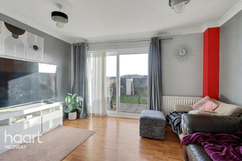 2 bedroom semi-detached house for sale, Wyles Street, Gillingham