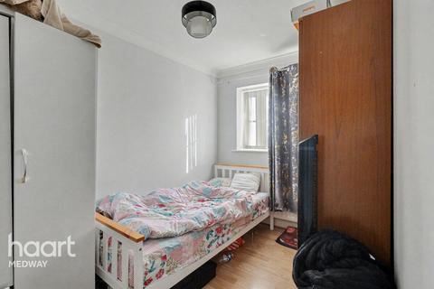 2 bedroom semi-detached house for sale, Wyles Street, Gillingham
