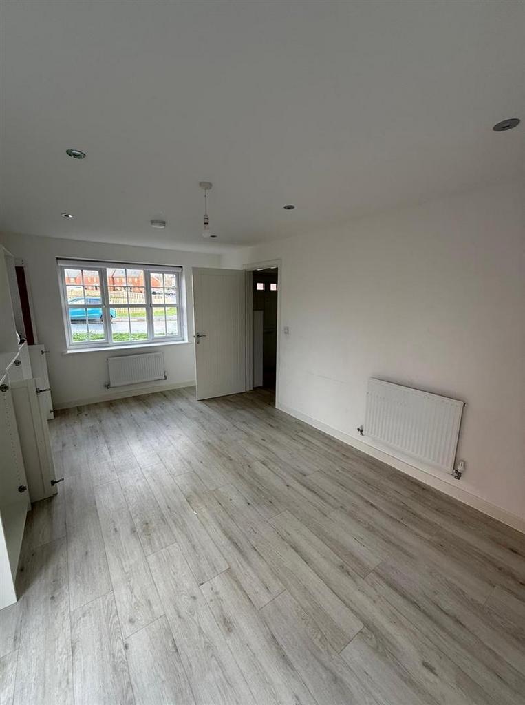 Living room 1 .jpeg