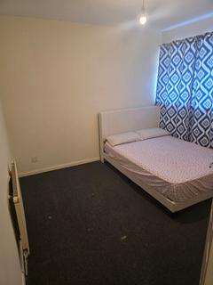 1 bedroom in a house share to rent, Chichester Close, Aveley RM15