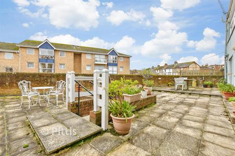 undefined, Terminus Road, Cowes, Isle of Wight