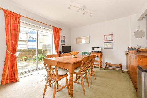undefined, Terminus Road, Cowes, Isle of Wight