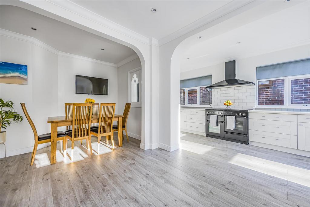 29 New Road, Lovedean-Portico Marketing-Sold By-25.J