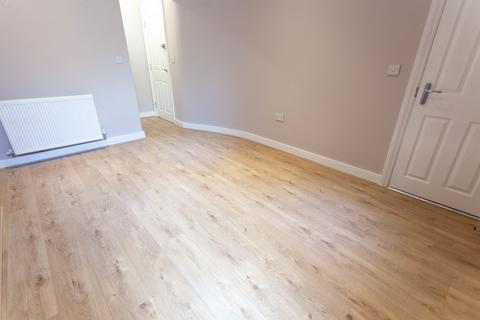 undefined, Westgate Road, L15 5BA,