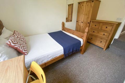 undefined, Oakbank Road, L18 1HS,