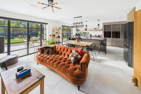 undefined, Greenaway Lane, Warsash, SO31 9HT