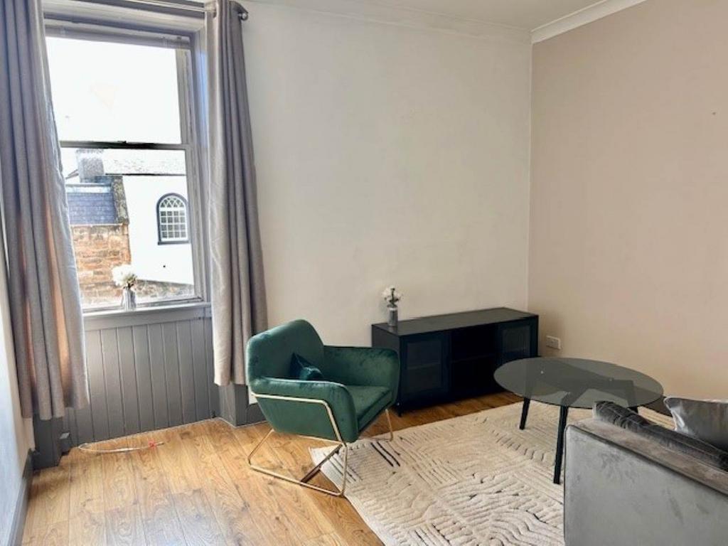 Living room 2