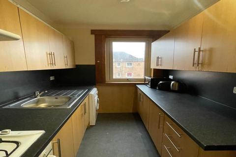 2 bedroom flat to rent, Stenhouse Avenue West, ,