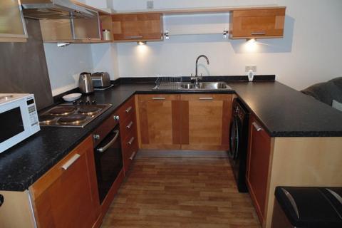 2 bedroom flat to rent, Lock Keepers Court, Cardiff CF10