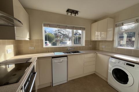 2 bedroom flat to rent, Grosvenor Road, Bournemouth,