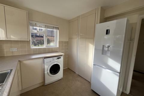 2 bedroom flat to rent, Grosvenor Road, Bournemouth,