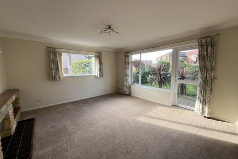 2 bedroom flat to rent, Grosvenor Road, Bournemouth,