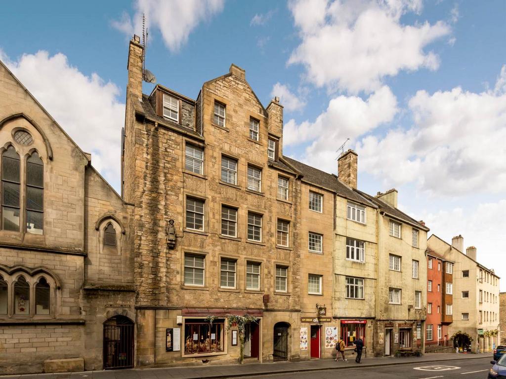 60094 Canongate038