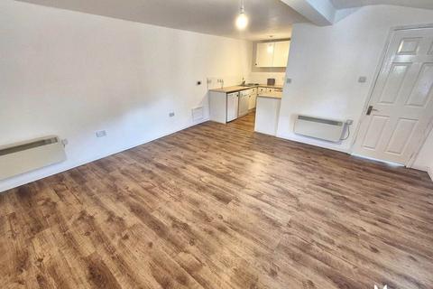 2 bedroom flat to rent, Commercial Street*, Port Talbot SA13