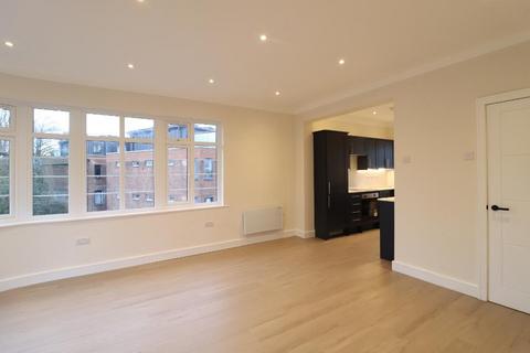 3 bedroom apartment to rent, Edgware HA8