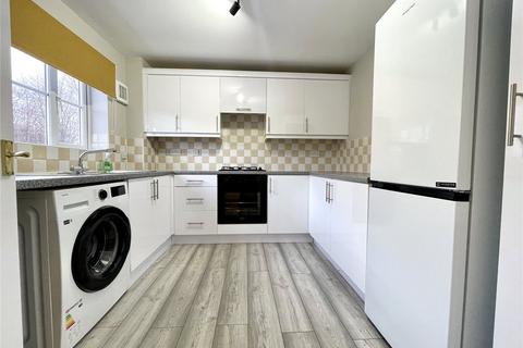 3 bedroom terraced house to rent, Winton Road, Stratton, Swindon, Wiltshire, SN3