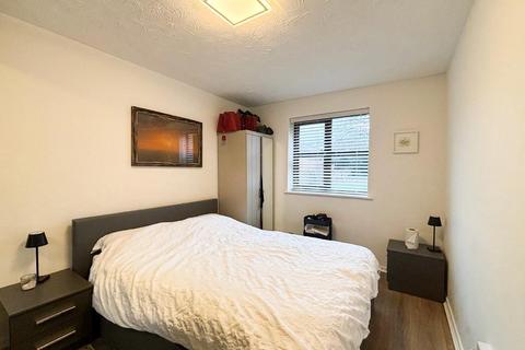 1 bedroom flat to rent, London NW11