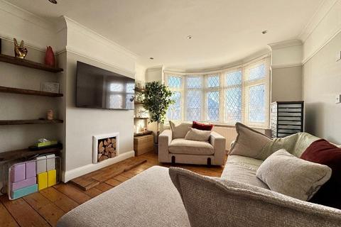 undefined, Taunton Avenue, Round Green, Luton, Bedfordshire, LU2 0LN