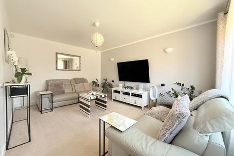 4 bedroom semi-detached house for sale, Rockfield Drive, Sundon Pak, Luton, Bedfordshire, LU3 3EY
