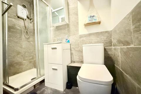 undefined, Roman Road, Leagrave, Luton, Bedfordshire, LU4 9DN