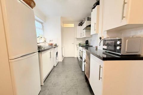 undefined, Winchester Gardens, Marsh Farm, Luton, Bedfordshire, LU3 3UD