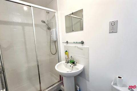 2 bedroom apartment to rent, Devonia House, Rodney Road, Newport