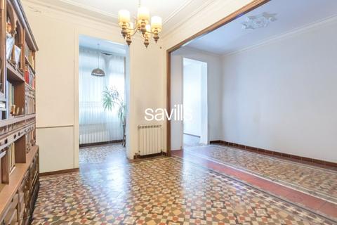 4 bedroom apartment, Flat For Sale In Eixample, Eixample, Barcelona