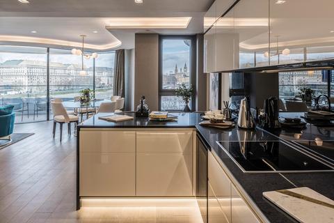 3 bedroom apartment to rent, Albert Embankment, London SE1