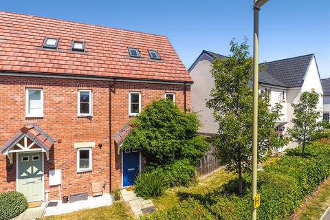 3 bedroom house for sale, Halter Way, Andover